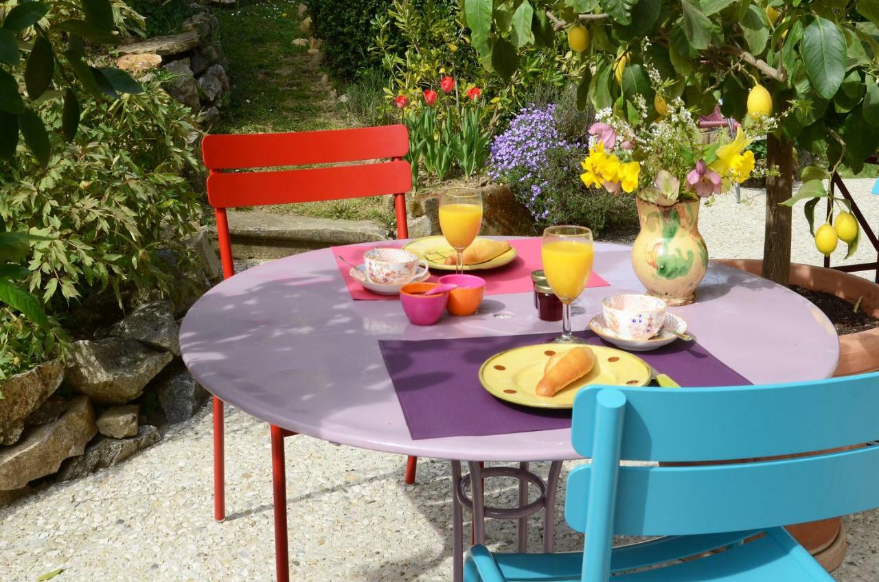 Bed and Breakfast Chez L'Antiquaire Hauterives Exterior foto